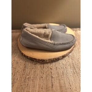 UGGS Ansley Water Resistant Slipper Gray size 9‎ Women)